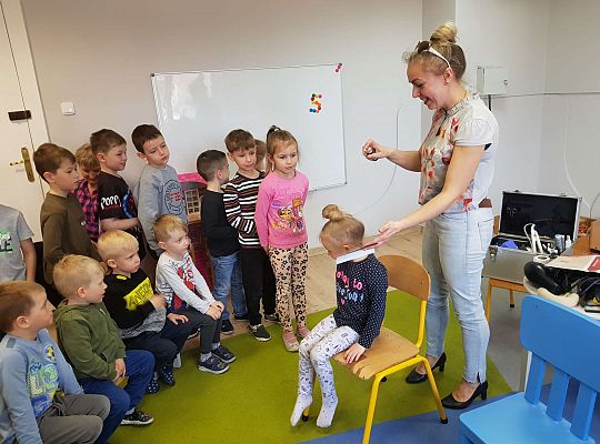 Poznajemy zawody - spotkanie z fryzjerką