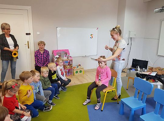 Poznajemy zawody - spotkanie z fryzjerką