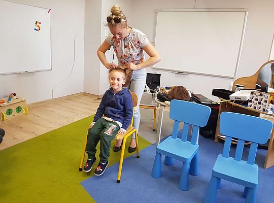 Poznajemy zawody - spotkanie z fryzjerką