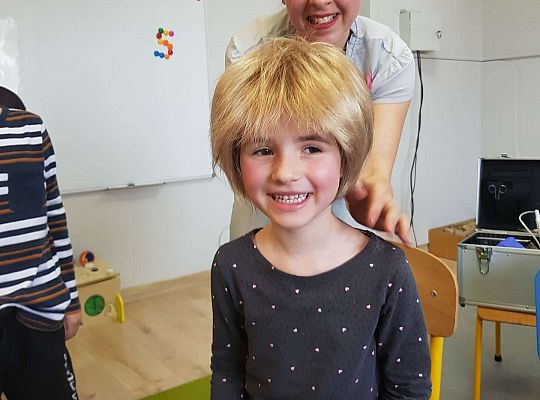 Poznajemy zawody - spotkanie z fryzjerką