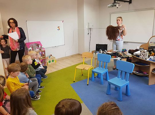 Poznajemy zawody - spotkanie z fryzjerką