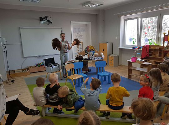 Poznajemy zawody - spotkanie z fryzjerką