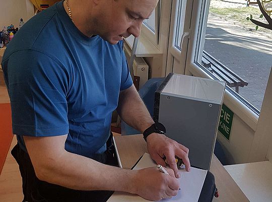 Gr. I i II - Poznajemy zawody - spotkanie ze stolarzem