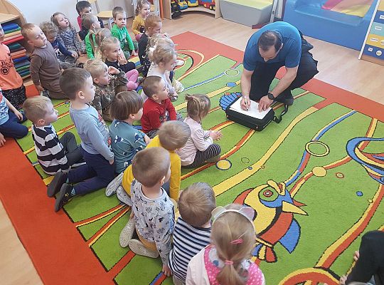 Gr. I i II - Poznajemy zawody - spotkanie ze stolarzem