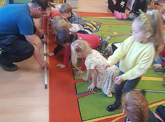 Gr. I i II - Poznajemy zawody - spotkanie ze stolarzem