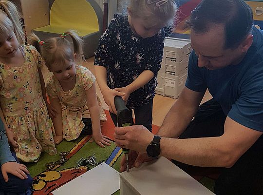 Gr. I i II - Poznajemy zawody - spotkanie ze stolarzem