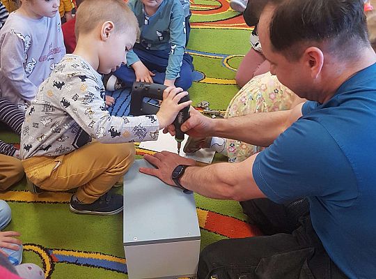 Gr. I i II - Poznajemy zawody - spotkanie ze stolarzem