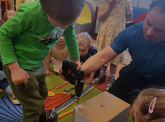 Gr. I i II - Poznajemy zawody - spotkanie ze stolarzem