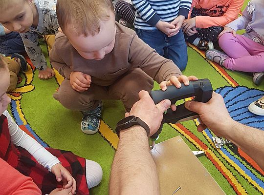 Gr. I i II - Poznajemy zawody - spotkanie ze stolarzem