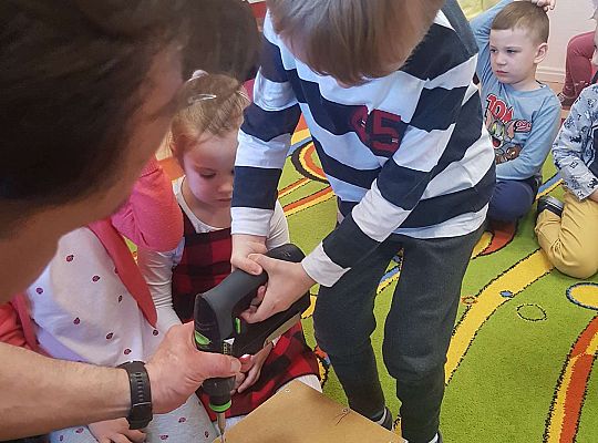 Gr. I i II - Poznajemy zawody - spotkanie ze stolarzem