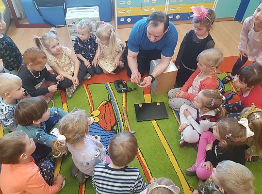 Gr. I i II - Poznajemy zawody - spotkanie ze stolarzem