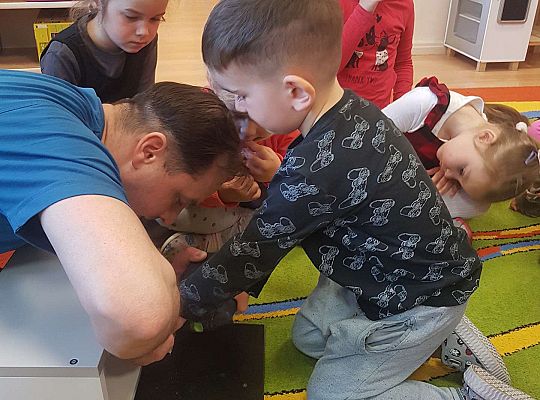 Gr. I i II - Poznajemy zawody - spotkanie ze stolarzem