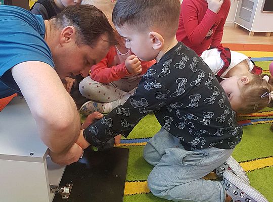 Gr. I i II - Poznajemy zawody - spotkanie ze stolarzem