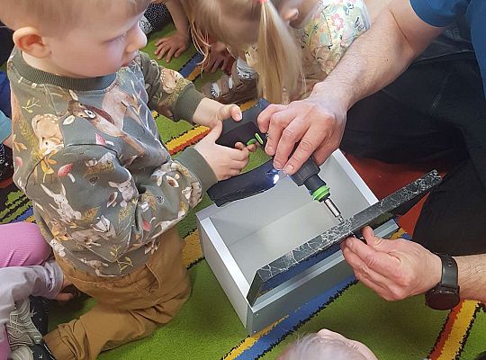 Gr. I i II - Poznajemy zawody - spotkanie ze stolarzem