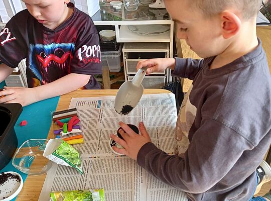 Gr. IV - Dzień Ziemi w Eko Pracowni