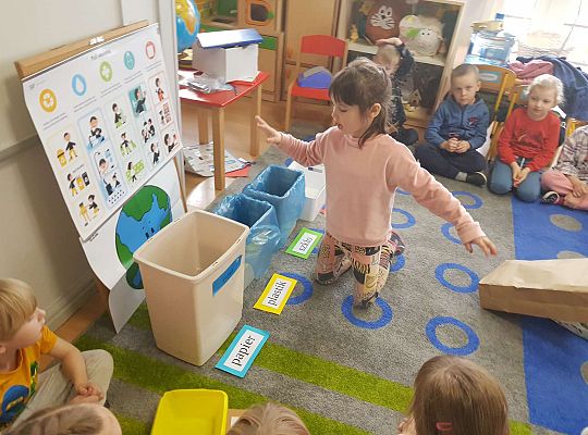 Gr. III Tydzień ekologiczny i udział w akcji "Sprzątanie Świata"