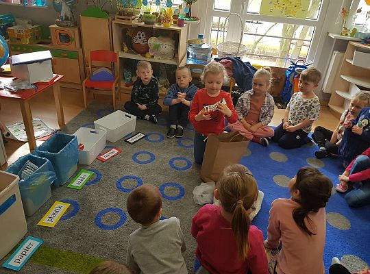 Gr. III Tydzień ekologiczny i udział w akcji "Sprzątanie Świata"