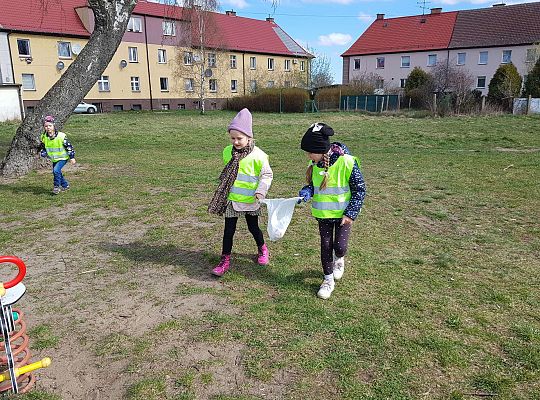 Gr. III Tydzień ekologiczny i udział w akcji "Sprzątanie Świata"