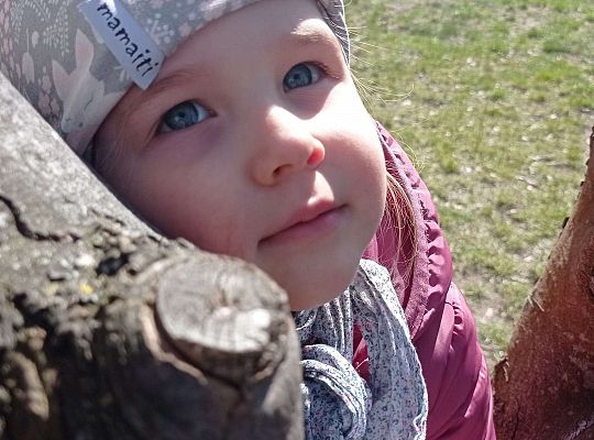 Gr. I "Dzień Ziemi" oraz spacer sensoryczny po ogrodzie