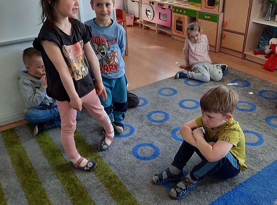 Gr. III "Przyjaciele Zippiego"-Pomaganie innym