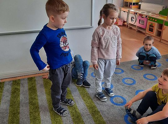 Gr. III "Przyjaciele Zippiego"-Pomaganie innym