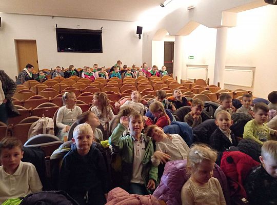 Gr. IV - Wycieczka do teatru