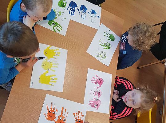 Gr. I Nazywamy i malujemy emocje