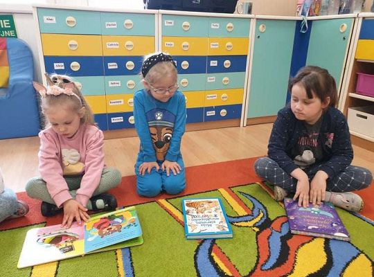 Gr. II Książka moim przyjacielem - wizyta w księgarni