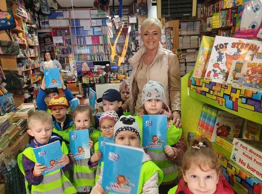 Gr. II Książka moim przyjacielem - wizyta w księgarni