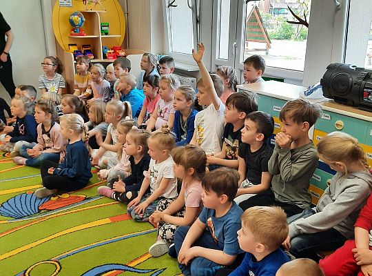 Gr. III i IV - "Aktywnie spędzamy czas wolny"- spotkanie z Zuzanną Gołębiewską członkinią Łebskiego Klubu Żeglarskiego