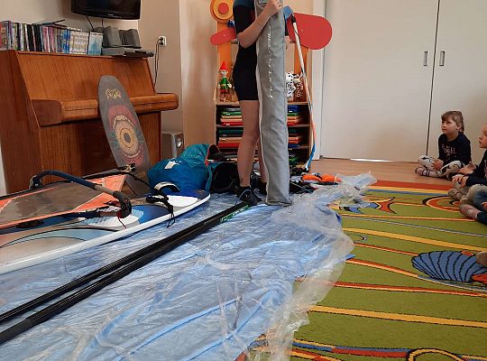 Gr. III i IV - "Aktywnie spędzamy czas wolny"- spotkanie z Zuzanną Gołębiewską członkinią Łebskiego Klubu Żeglarskiego