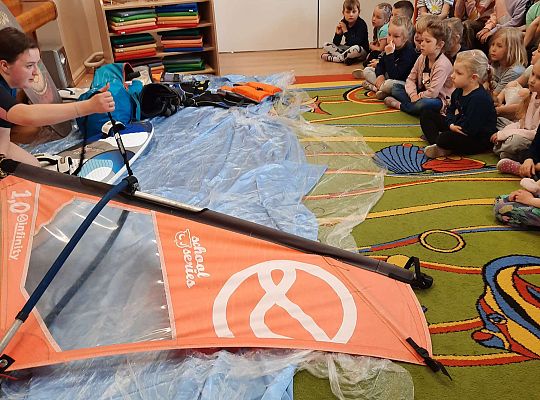 Gr. III i IV - "Aktywnie spędzamy czas wolny"- spotkanie z Zuzanną Gołębiewską członkinią Łebskiego Klubu Żeglarskiego