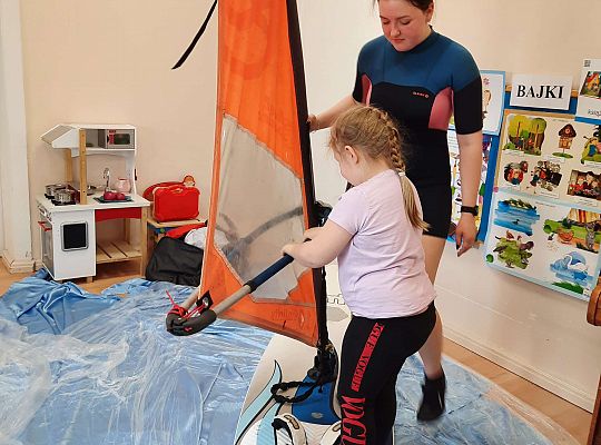 Gr. III i IV - "Aktywnie spędzamy czas wolny"- spotkanie z Zuzanną Gołębiewską członkinią Łebskiego Klubu Żeglarskiego