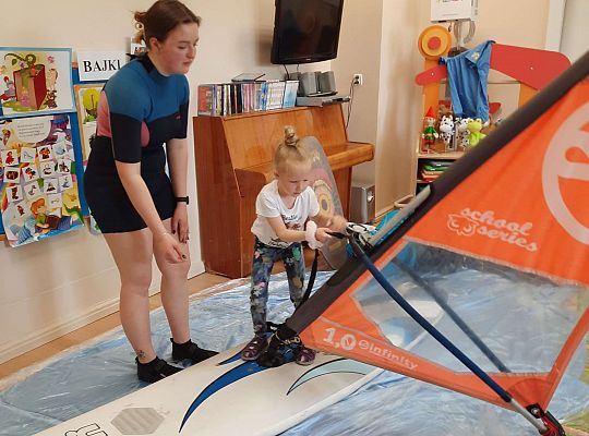 Gr. III i IV - "Aktywnie spędzamy czas wolny"- spotkanie z Zuzanną Gołębiewską członkinią Łebskiego Klubu Żeglarskiego