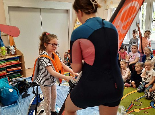 Gr. III i IV - "Aktywnie spędzamy czas wolny"- spotkanie z Zuzanną Gołębiewską członkinią Łebskiego Klubu Żeglarskiego