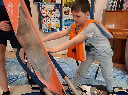 Gr. III i IV - "Aktywnie spędzamy czas wolny"- spotkanie z Zuzanną Gołębiewską członkinią Łebskiego Klubu Żeglarskiego