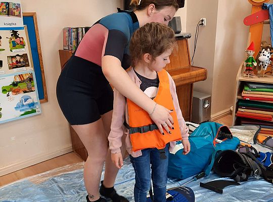 Gr. III i IV - "Aktywnie spędzamy czas wolny"- spotkanie z Zuzanną Gołębiewską członkinią Łebskiego Klubu Żeglarskiego