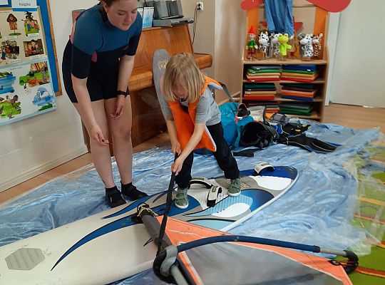 Gr. III i IV - "Aktywnie spędzamy czas wolny"- spotkanie z Zuzanną Gołębiewską członkinią Łebskiego Klubu Żeglarskiego