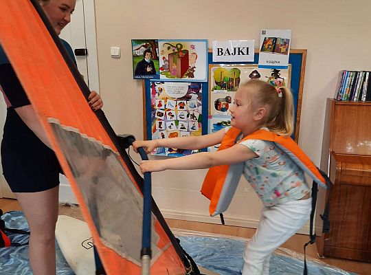 Gr. III i IV - "Aktywnie spędzamy czas wolny"- spotkanie z Zuzanną Gołębiewską członkinią Łebskiego Klubu Żeglarskiego