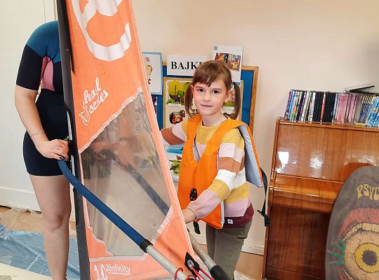 Gr. III i IV - "Aktywnie spędzamy czas wolny"- spotkanie z Zuzanną Gołębiewską członkinią Łebskiego Klubu Żeglarskiego