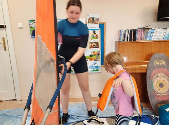 Gr. III i IV - "Aktywnie spędzamy czas wolny"- spotkanie z Zuzanną Gołębiewską członkinią Łebskiego Klubu Żeglarskiego