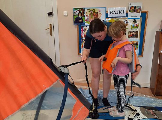 Gr. III i IV - "Aktywnie spędzamy czas wolny"- spotkanie z Zuzanną Gołębiewską członkinią Łebskiego Klubu Żeglarskiego