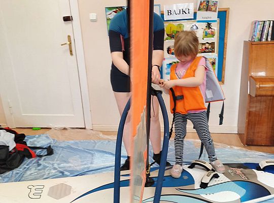 Gr. III i IV - "Aktywnie spędzamy czas wolny"- spotkanie z Zuzanną Gołębiewską członkinią Łebskiego Klubu Żeglarskiego