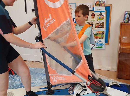 Gr. III i IV - "Aktywnie spędzamy czas wolny"- spotkanie z Zuzanną Gołębiewską członkinią Łebskiego Klubu Żeglarskiego