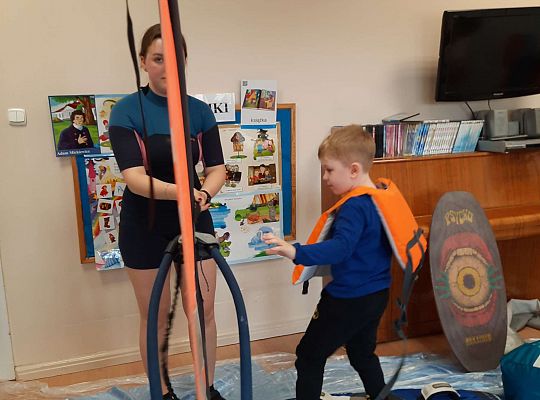 Gr. III i IV - "Aktywnie spędzamy czas wolny"- spotkanie z Zuzanną Gołębiewską członkinią Łebskiego Klubu Żeglarskiego