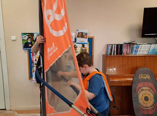 Gr. III i IV - "Aktywnie spędzamy czas wolny"- spotkanie z Zuzanną Gołębiewską członkinią Łebskiego Klubu Żeglarskiego