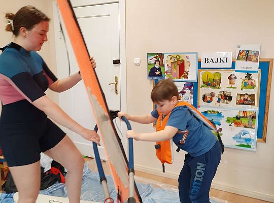 Gr. III i IV - "Aktywnie spędzamy czas wolny"- spotkanie z Zuzanną Gołębiewską członkinią Łebskiego Klubu Żeglarskiego