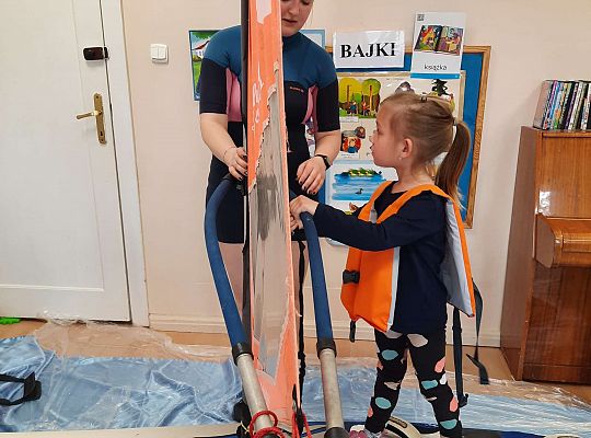 Gr. III i IV - "Aktywnie spędzamy czas wolny"- spotkanie z Zuzanną Gołębiewską członkinią Łebskiego Klubu Żeglarskiego