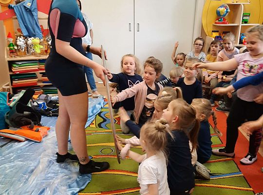 Gr. III i IV - "Aktywnie spędzamy czas wolny"- spotkanie z Zuzanną Gołębiewską członkinią Łebskiego Klubu Żeglarskiego