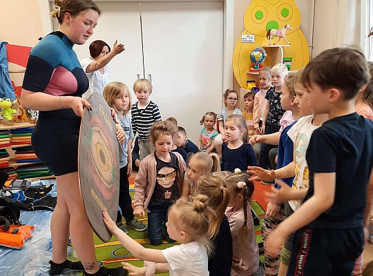 Gr. III i IV - "Aktywnie spędzamy czas wolny"- spotkanie z Zuzanną Gołębiewską członkinią Łebskiego Klubu Żeglarskiego